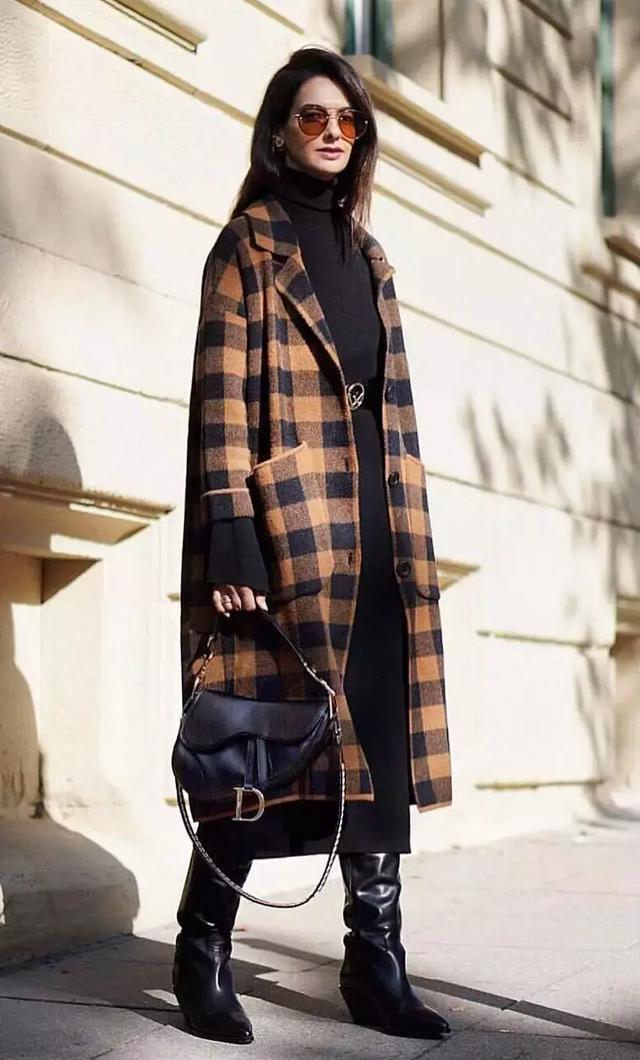 格紋大衣再火70年？ 100套美搭時髦炸了！