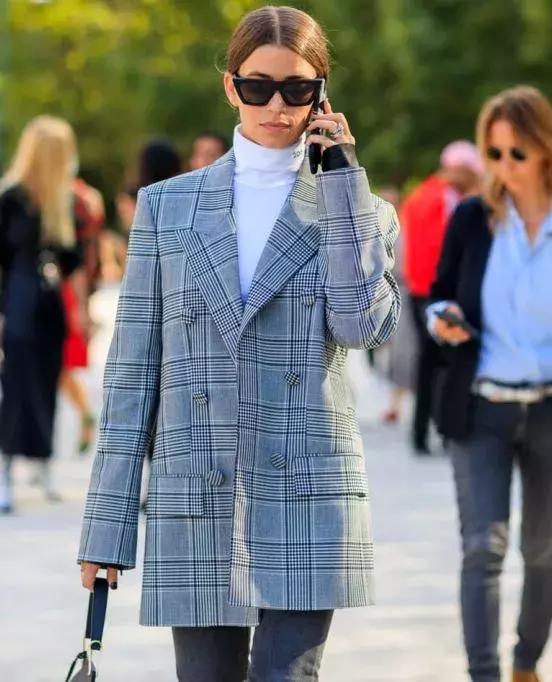 格紋大衣再火70年？ 100套美搭時髦炸了！