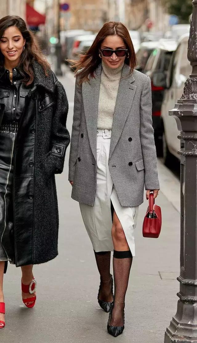 格紋大衣再火70年？ 100套美搭時髦炸了！