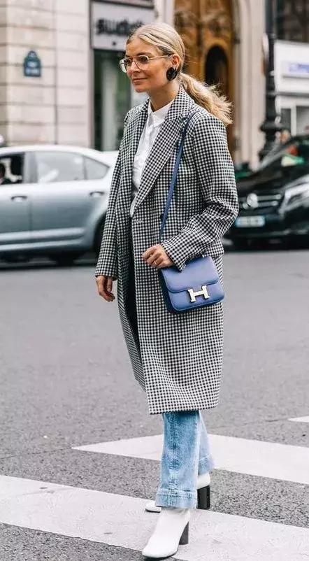 格紋大衣再火70年？ 100套美搭時髦炸了！