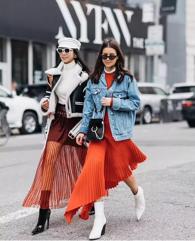 外套+裙子，這樣搭配溫暖又時髦！