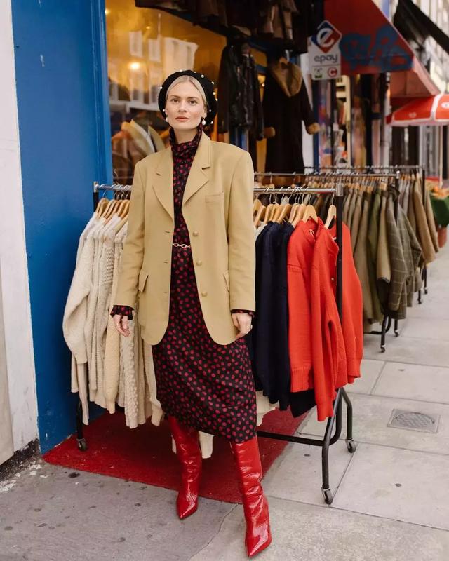 外套+裙子，這樣搭配溫暖又時髦！