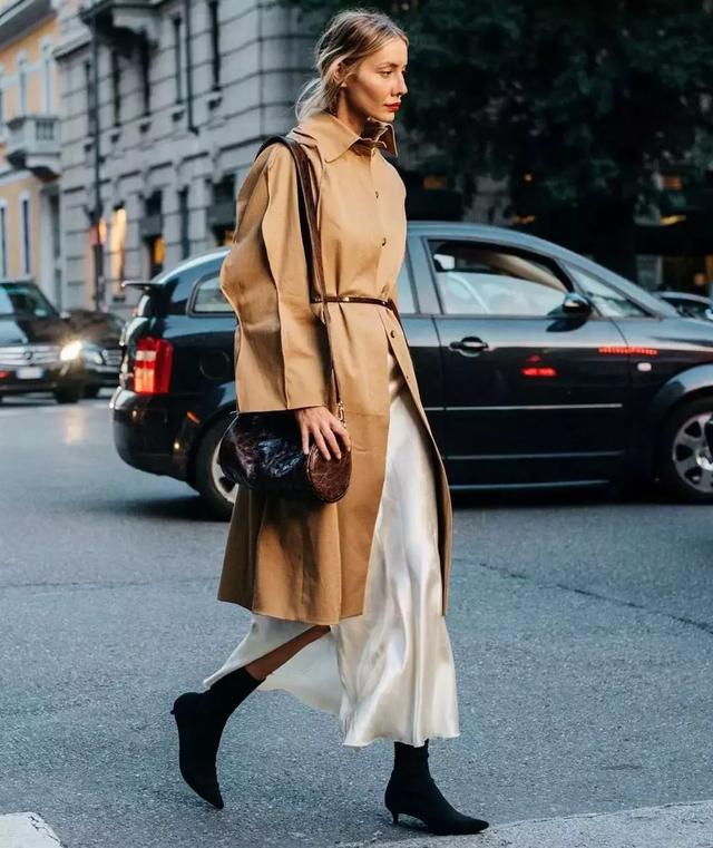 外套+裙子，這樣搭配溫暖又時髦！