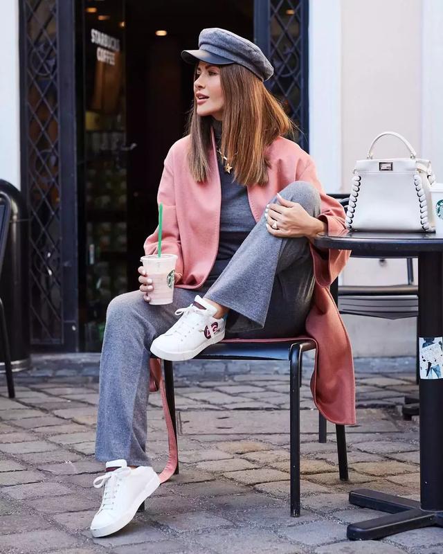 最值得投資的大衣，除了黑駝灰，還有這兩個色