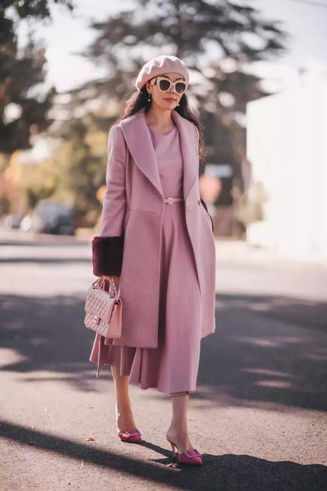 最值得投資的大衣，除了黑駝灰，還有這兩個色