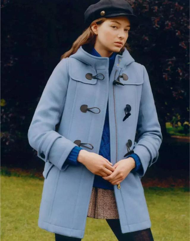 最值得投資的大衣，除了黑駝灰，還有這兩個色