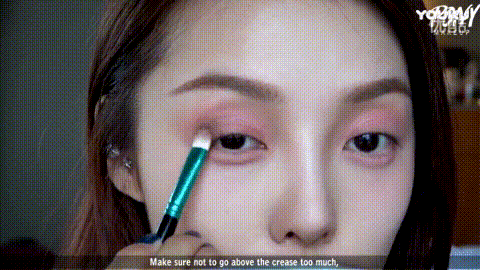 兩分鐘搞定少女感眼妝，秋冬畫它簡直美上天！