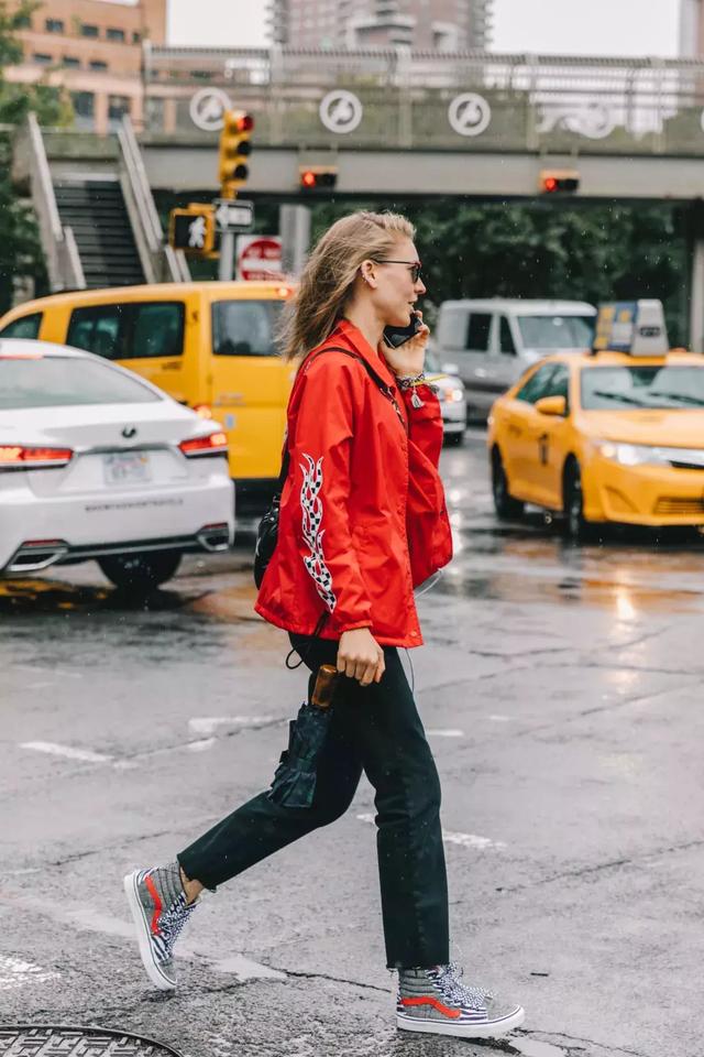 2019年流行色“嘉年紅”火了，顯白又時髦！