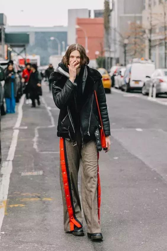 2019年流行色“嘉年紅”火了，顯白又時髦！