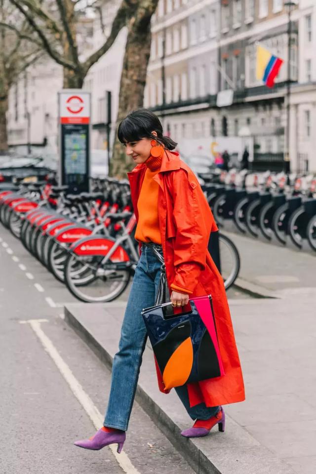 2019年流行色“嘉年紅”火了，顯白又時髦！