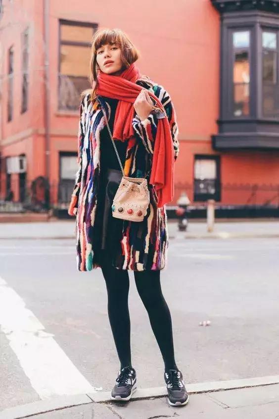 2019年流行色“嘉年紅”火了，顯白又時髦！