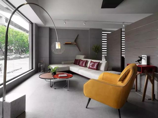 簡約的灰色地磚，貼得真好看！