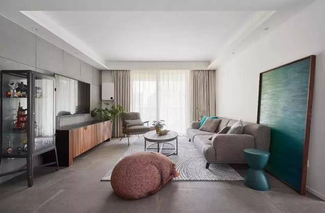 簡約的灰色地磚，貼得真好看！