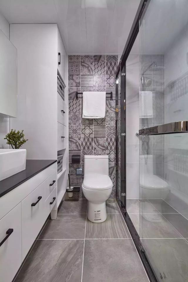 簡約的灰色地磚，貼得真好看！