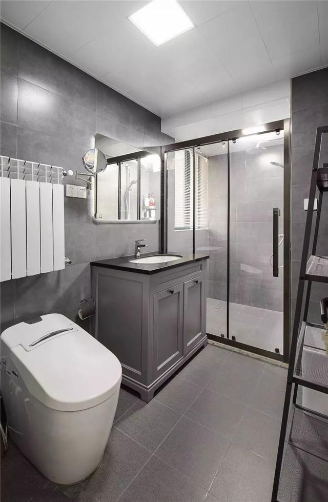 簡約的灰色地磚，貼得真好看！