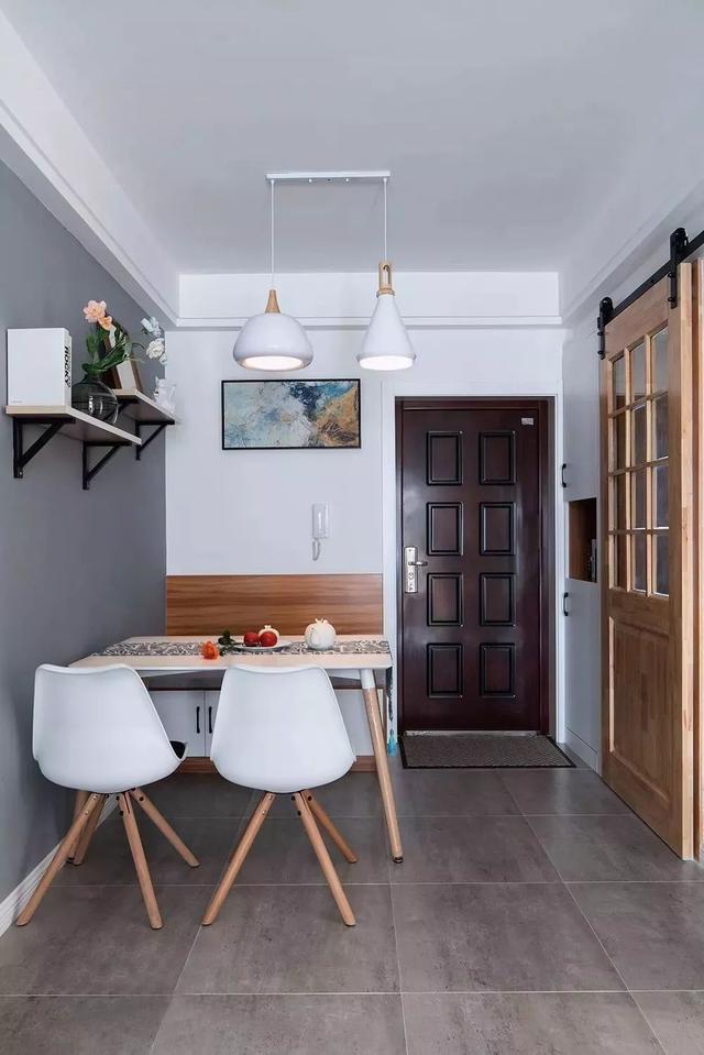 簡約的灰色地磚，貼得真好看！