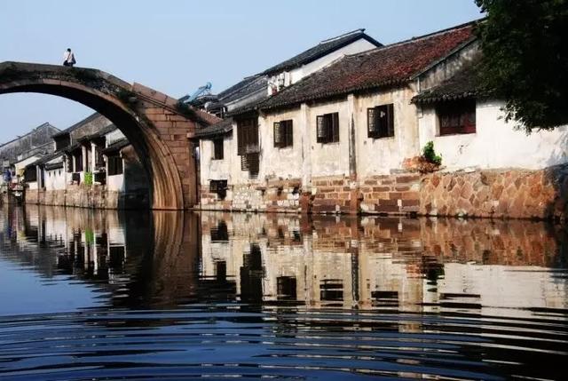 人幫人，人比人，人整人……