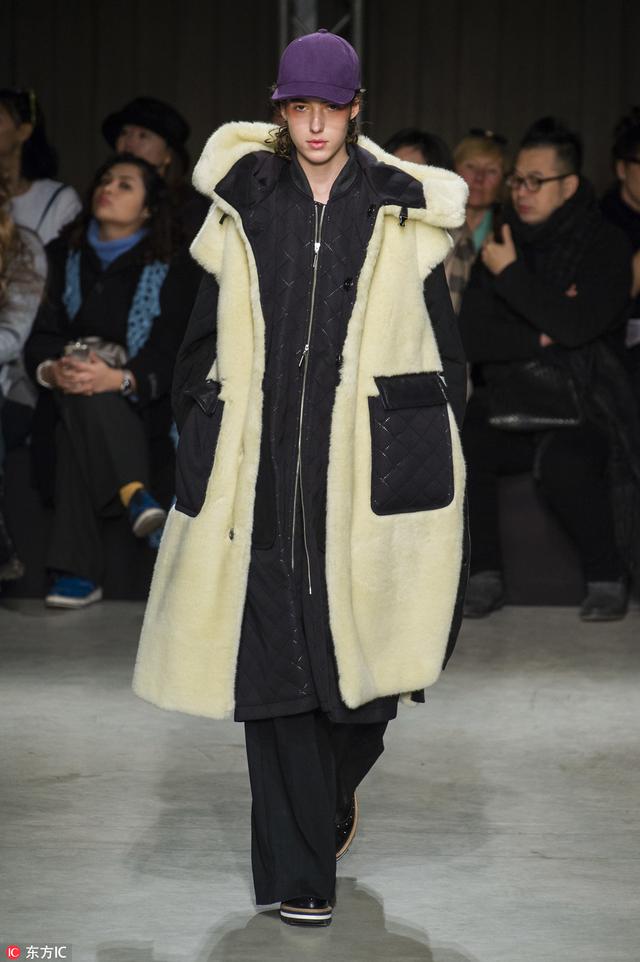 大批節日來襲，我靠皮毛一體大衣在合照中C位出道！