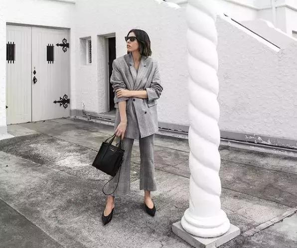 大衣搭配包包，怎樣才可以更時髦？