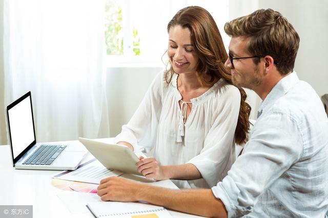 情商越高的同事，從不談這三個話題，不僅同事喜歡，領導還重用