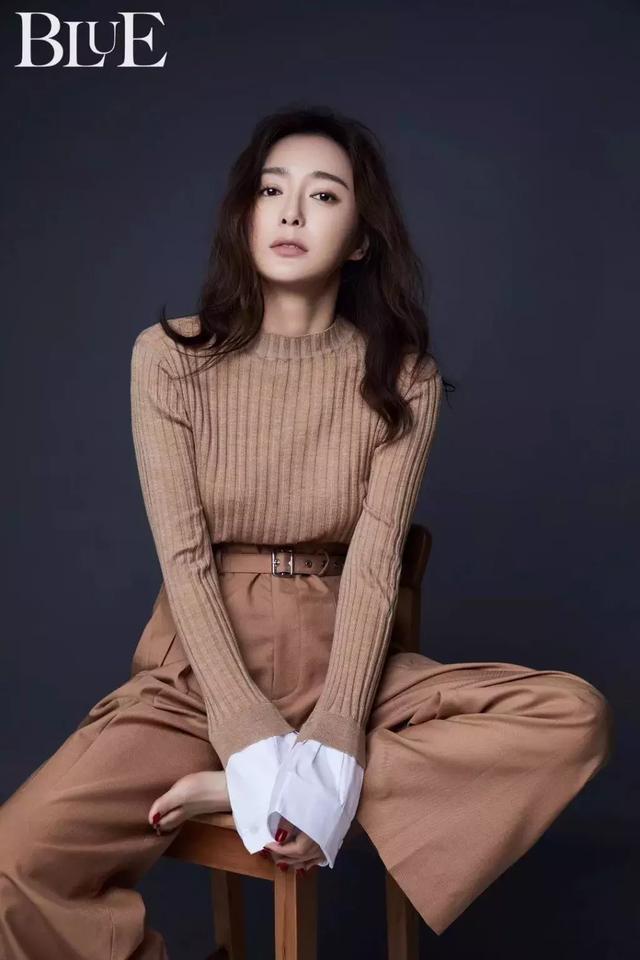 毛衣+闊腿褲，冬天最王炸的組合