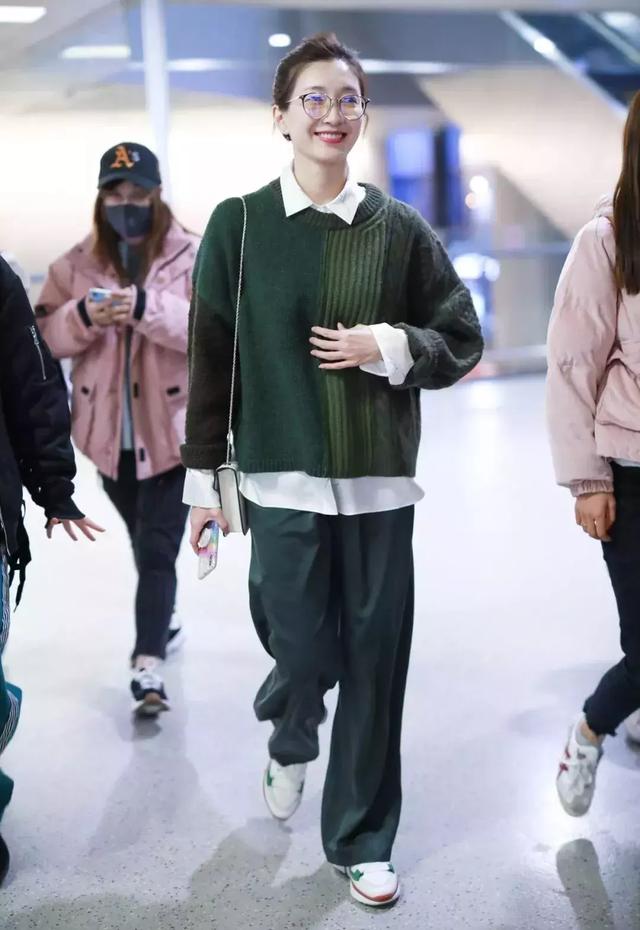 毛衣+闊腿褲，冬天最王炸的組合