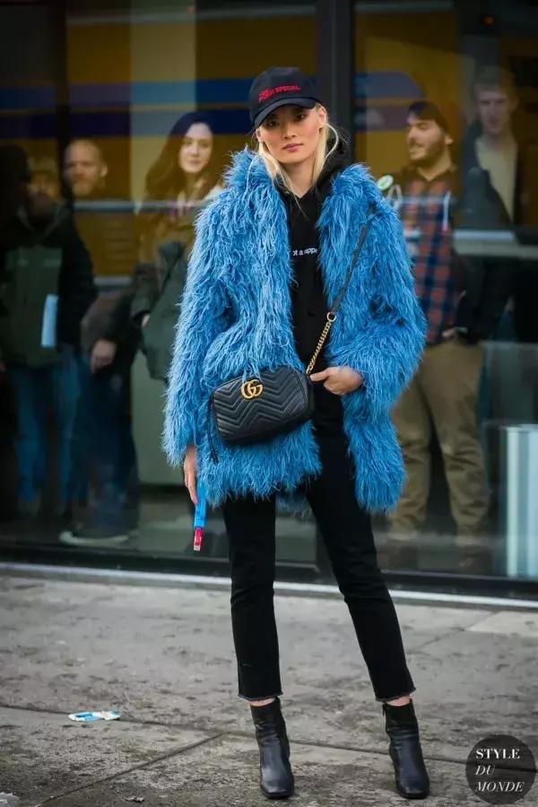 衛衣+大衣=時髦炸了！