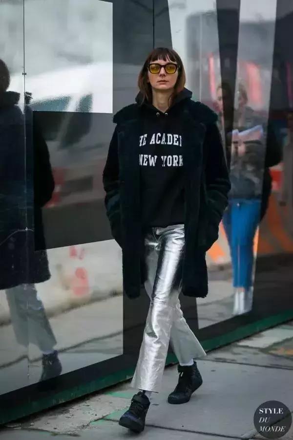 衛衣+大衣=時髦炸了！