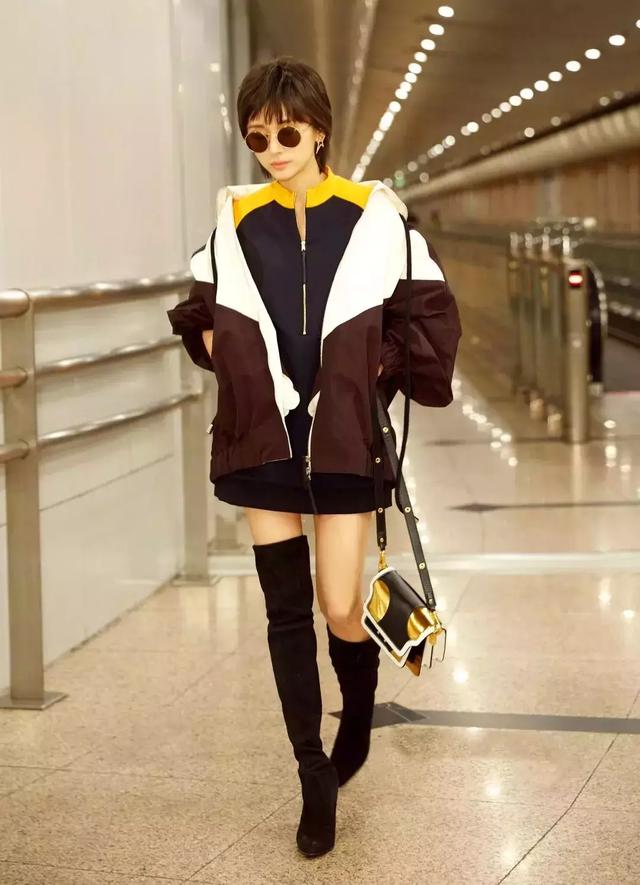 衛衣+大衣=時髦炸了！