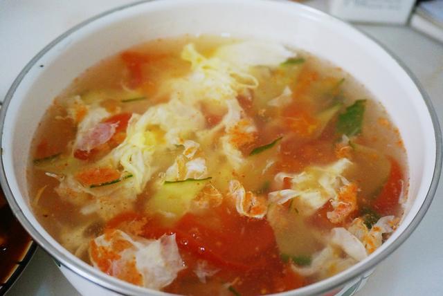 冬天3人晚餐，簡單營養不上火，雖然素了點，但是比肉菜還下飯