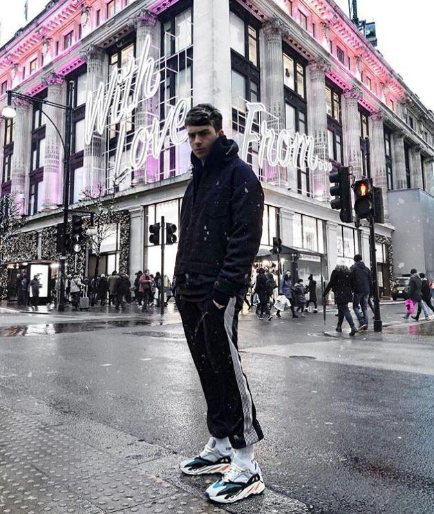 穿衣沒有靈感？ 黑白搭讓你造型不會“白搭”