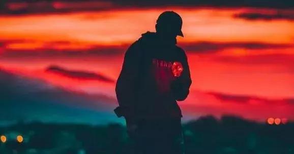 陪在身邊，才是最好的！