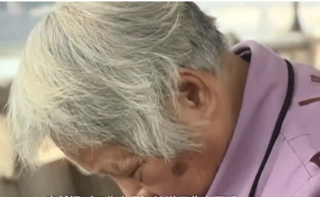 有錢沒處花？ 老人去電信繳費被拒收現金拒收現金違法！