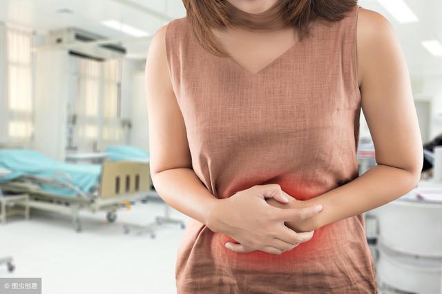 早上起床後，經常口乾口苦？ 可能暗示這5種疾病，別想得太簡單！