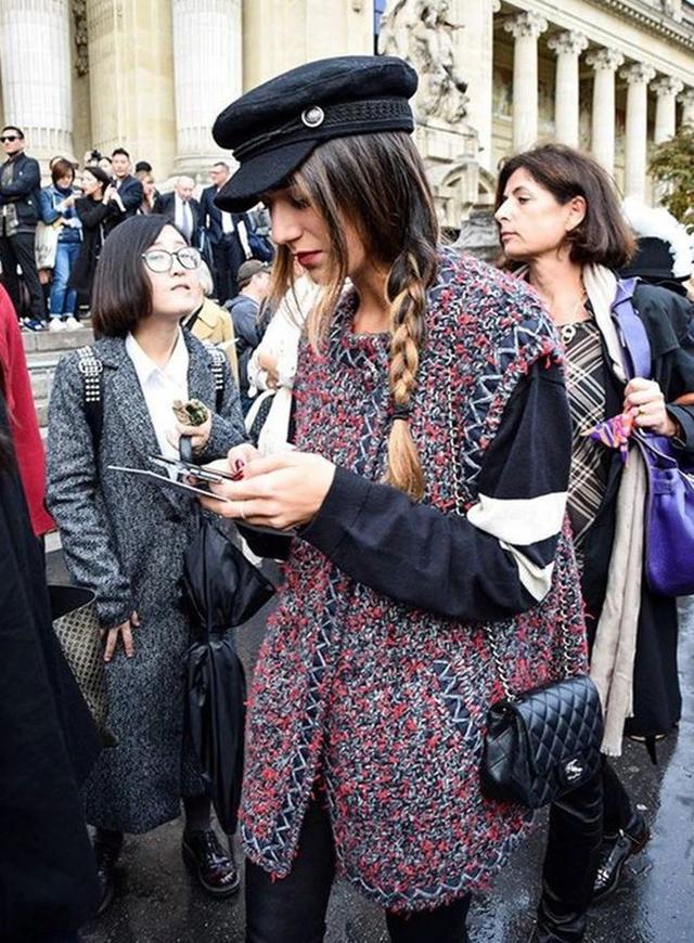 這件瞬間提升法式感的單品，很多人卻不懂穿