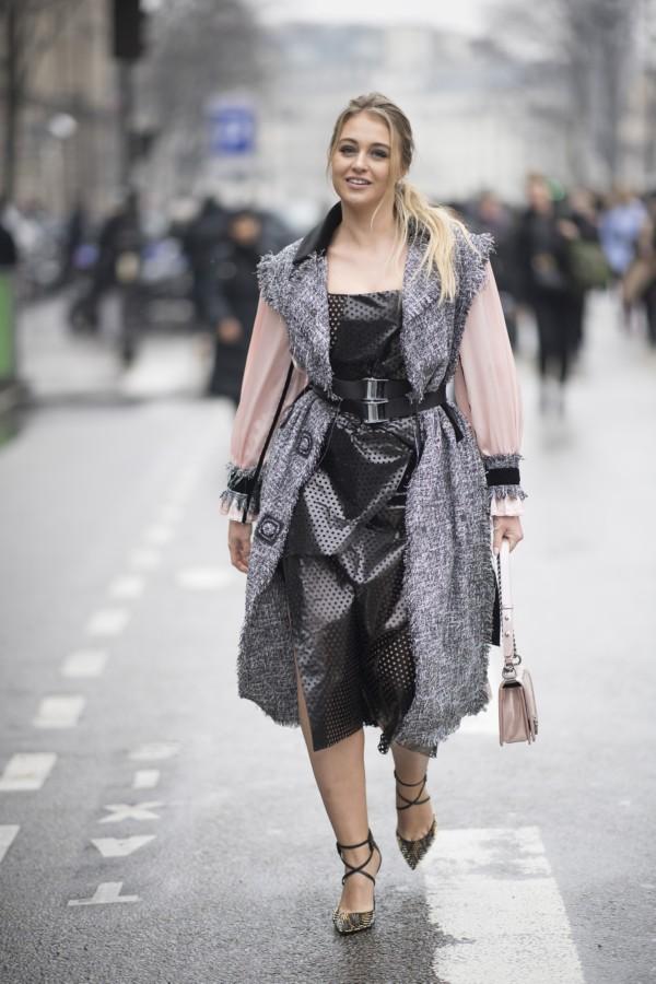 高級灰搭配少女粉既靚麗還很時髦