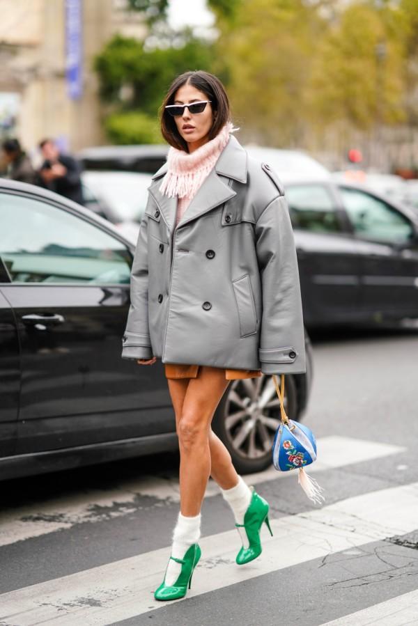 高級灰搭配少女粉既靚麗還很時髦