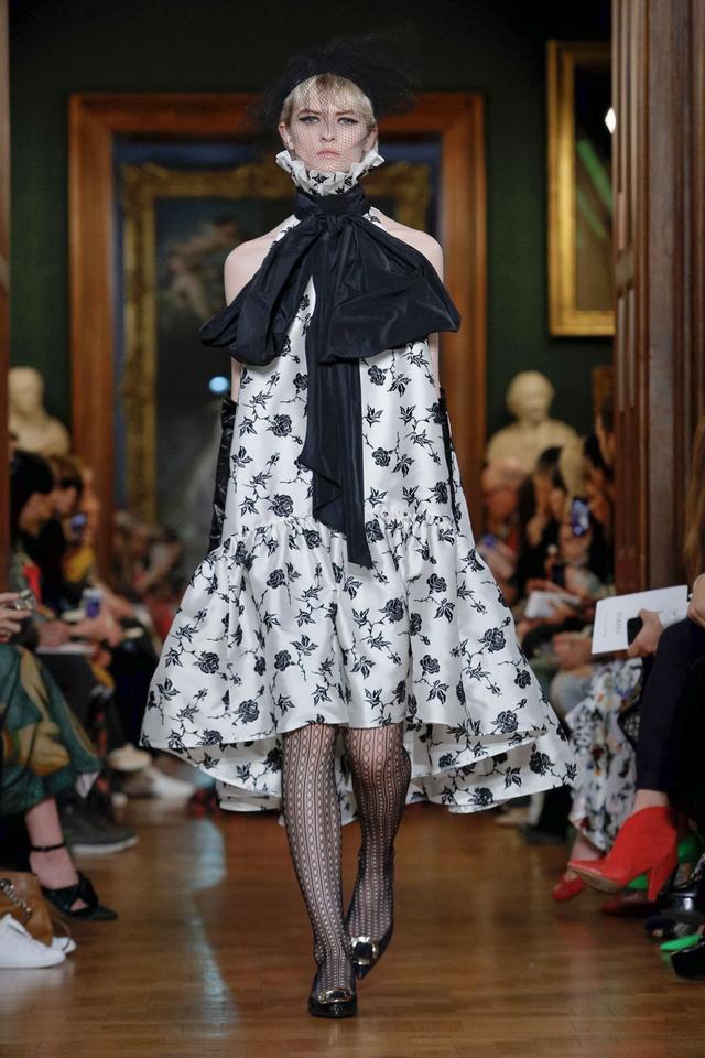 Erdem 2019秋冬系列——宮廷風的複古華麗