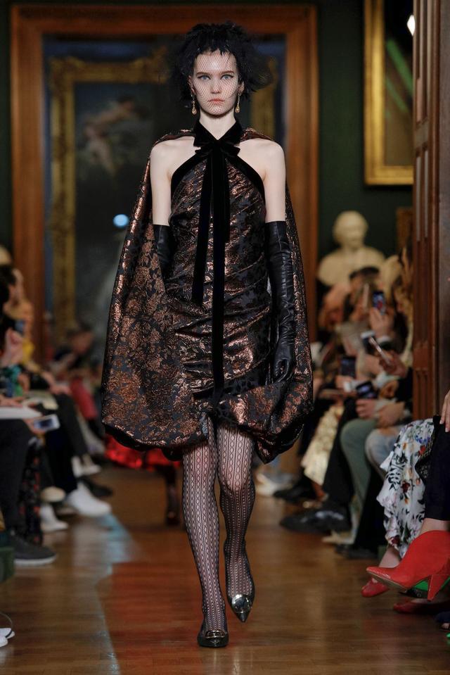 Erdem 2019秋冬系列——宮廷風的複古華麗