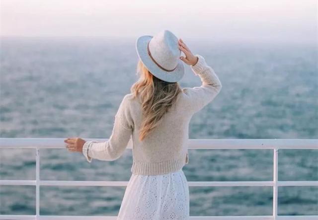 我在等一個人，陪我美麗的老去