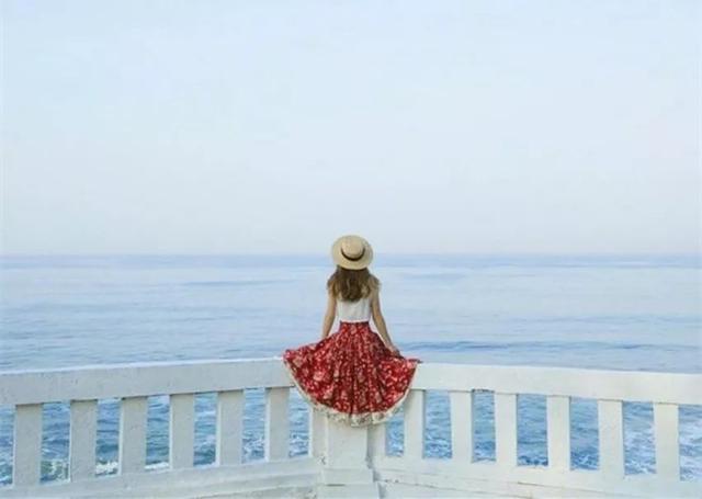 我在等一個人，陪我美麗的老去