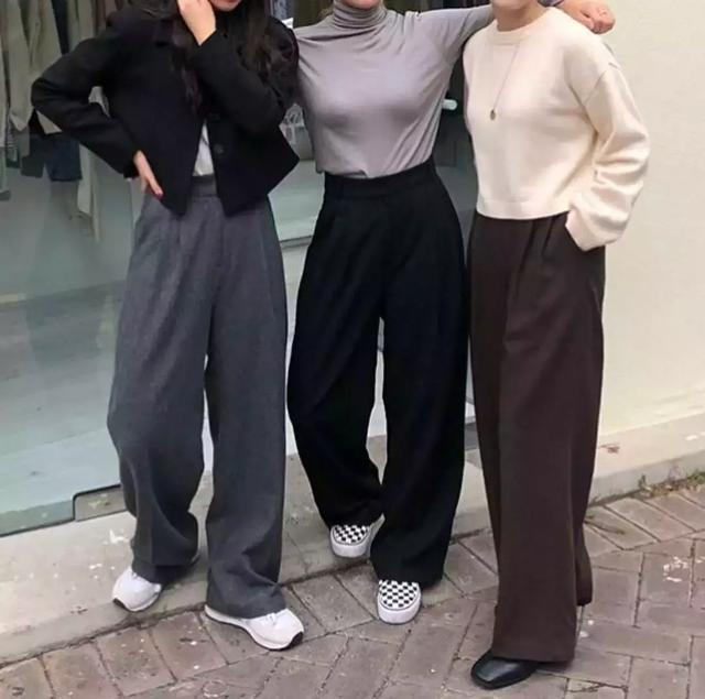 去年流行“老爹鞋”，今年流行“奶奶褲”！