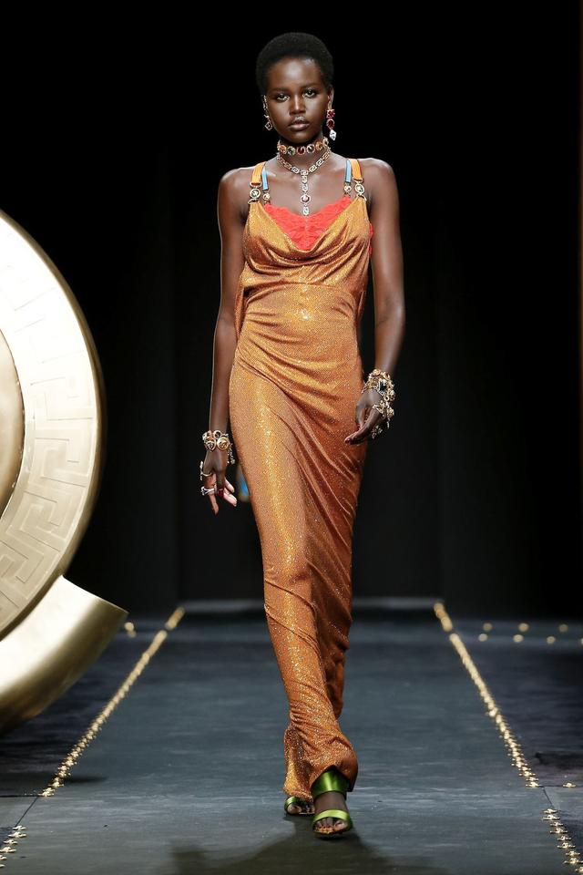 Versace 2019秋冬系列