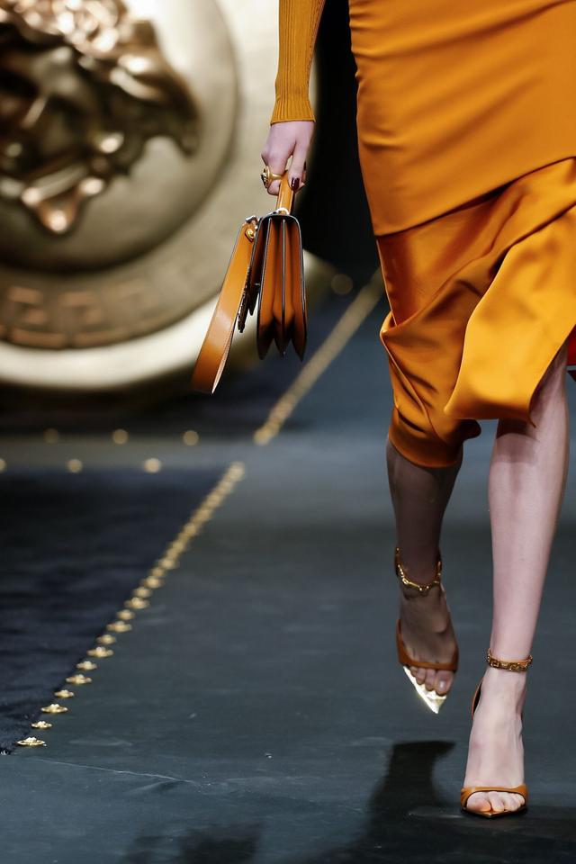 Versace 2019秋冬系列