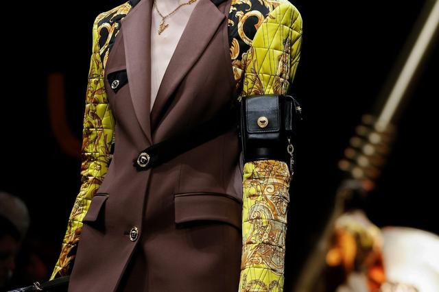 Versace 2019秋冬系列