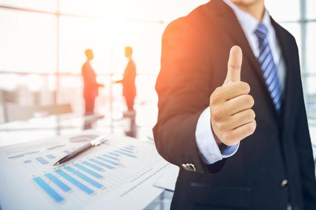 學歷太低別擔心？ 提高這3種能力，照樣升職加薪！