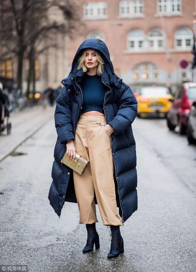 闊腿褲配襪靴,粗短腿的救星