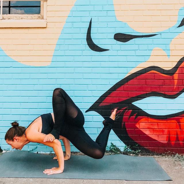瑜伽教你淡定從容，養出好氣質