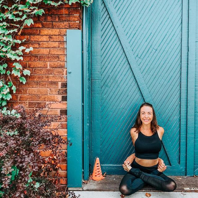 瑜伽教你淡定從容，養出好氣質