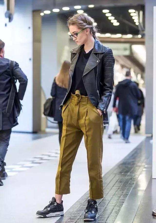 襯衫+闊腿褲，春季顯高又舒適的超美組合！